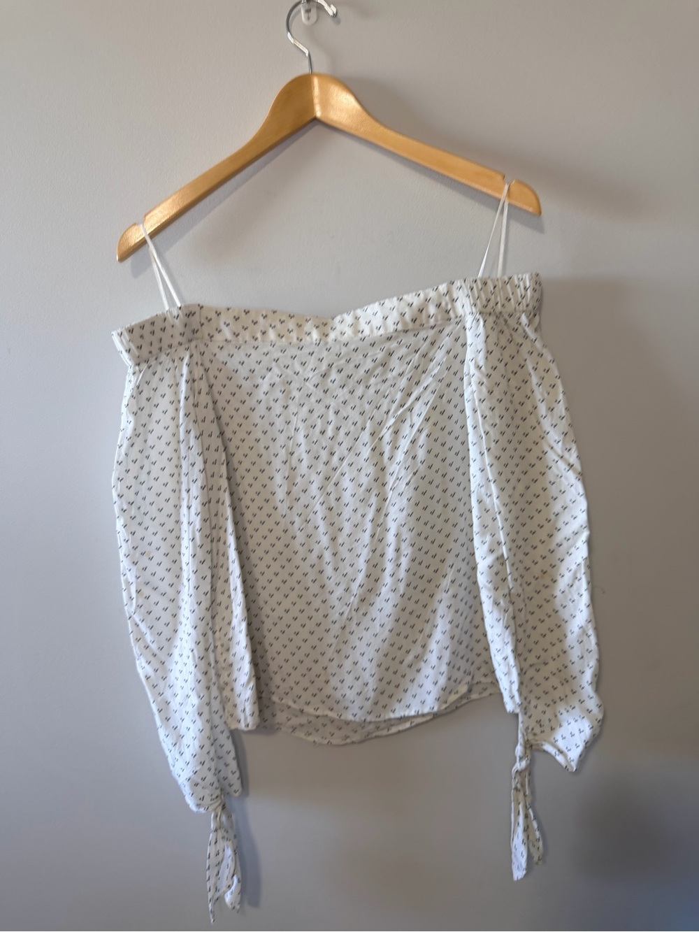 White Off-Shoulder Tie-Sleeve Skirt - Small - Picture 2 of 2